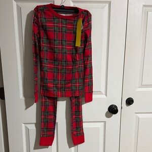 New Old Navy Red and Green Plaid Pajama Set